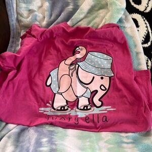 Ivory Ella NWOT Tshirt